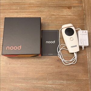 Nood Hair Removal Device in White, The Flasher 2.0